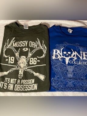 Mossy Oak Bone Collector Long sleeve tees Set of 2 shirts Hunting Outdoor Deer
